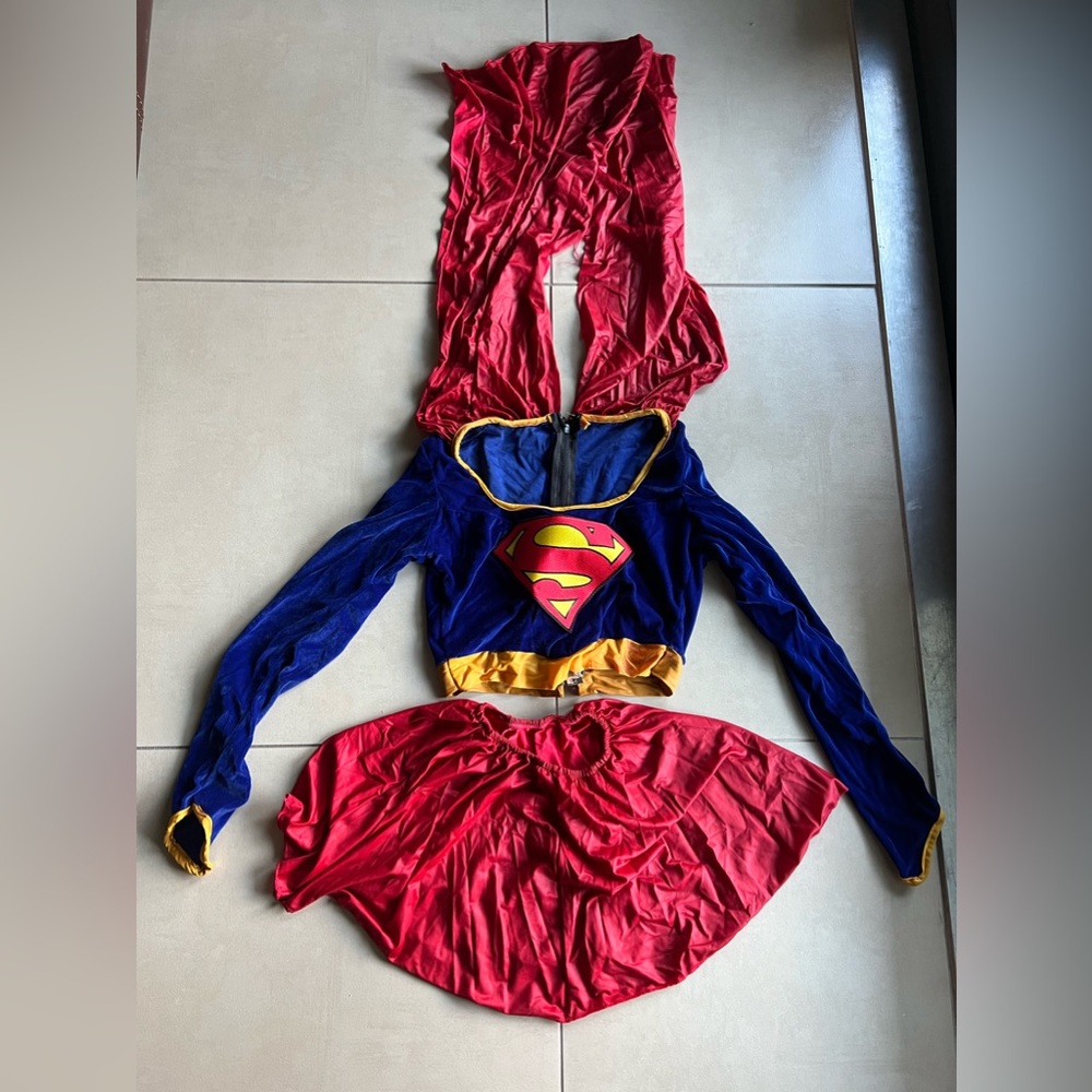 Super Girl costume